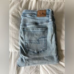 MOVING SALE - American Eagle Skinny Lightwash Jeans